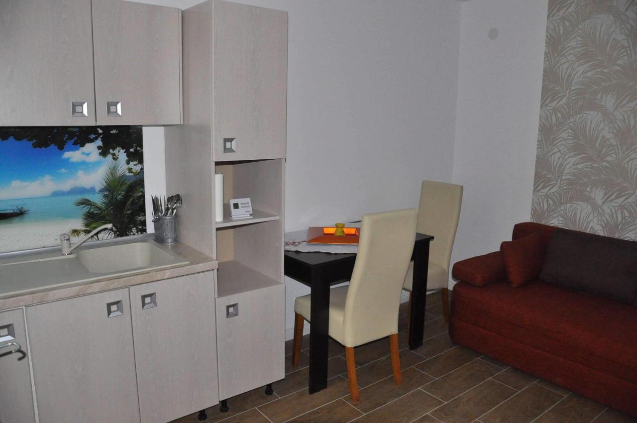 Casa Andrei Hotel Brasov Bagian luar foto