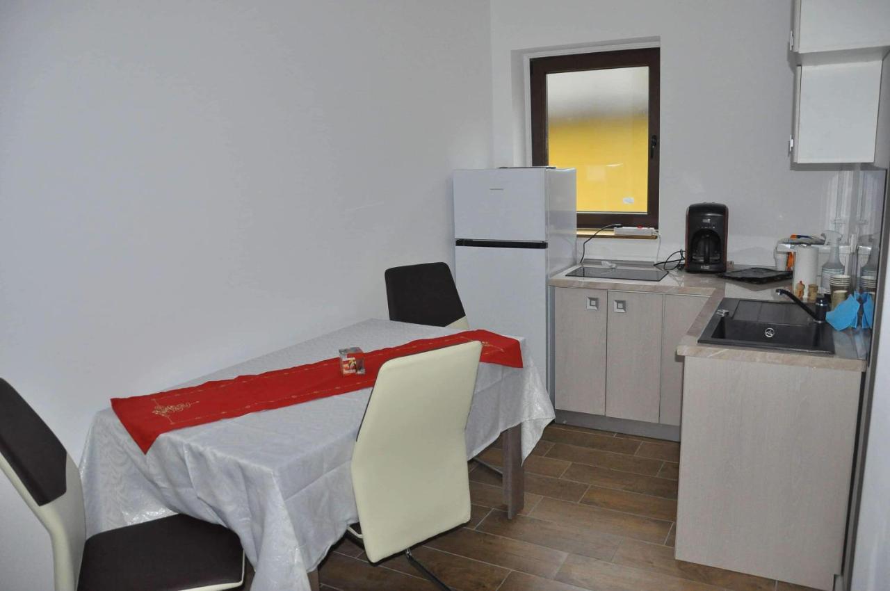Casa Andrei Hotel Brasov Bagian luar foto